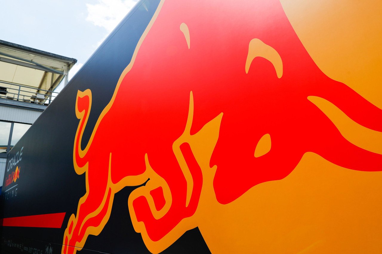 Red Bull F1 rep "2026 engine from Milton Keynes from body to PSU"[F1