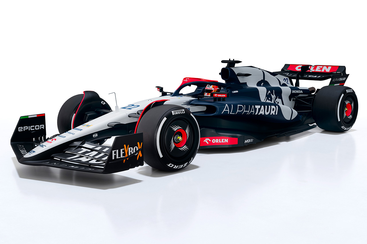 アルファタウリF1、2023年F1マシン『AT04』のカラーリングを披露