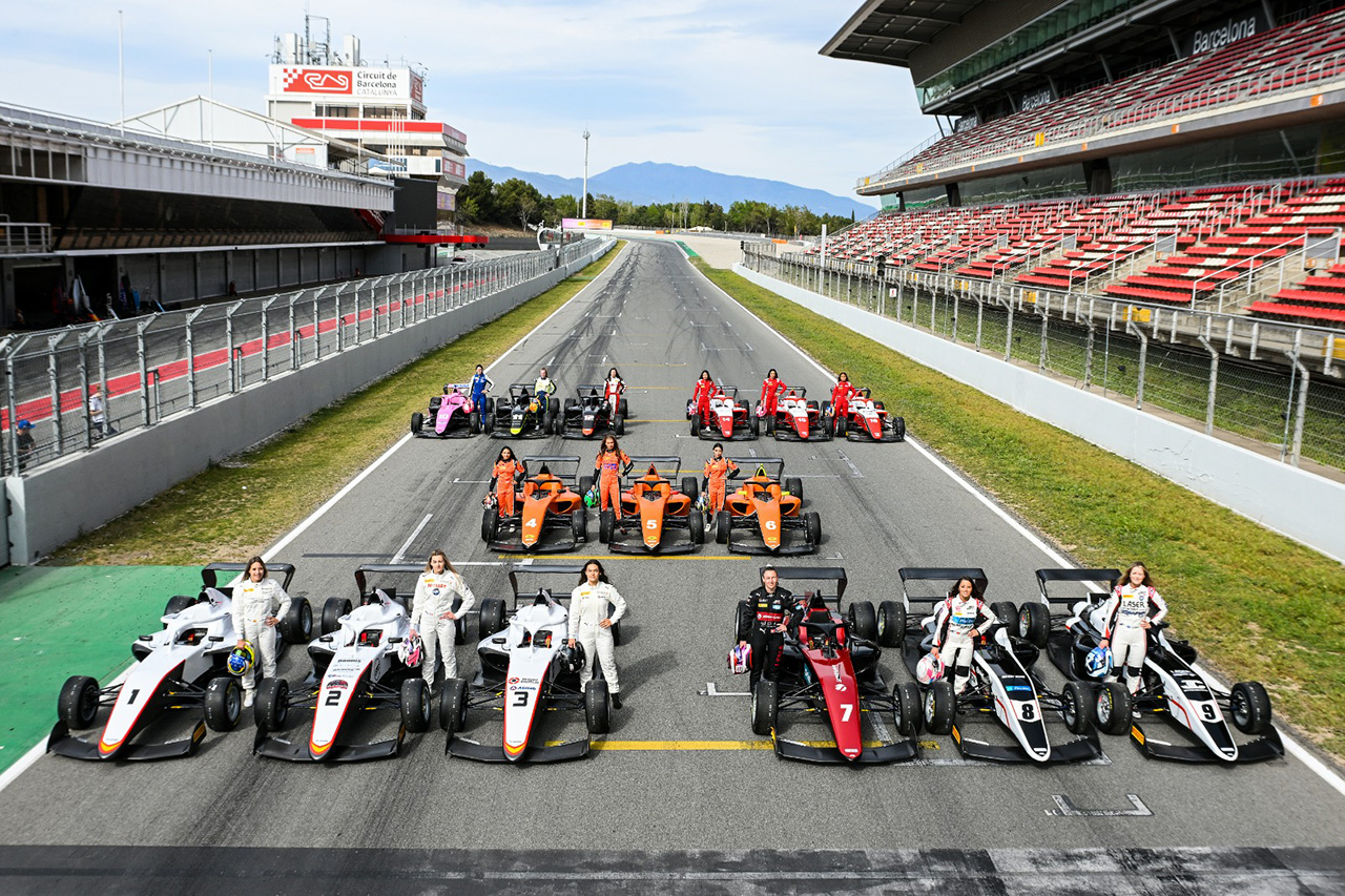 F1アカデミー、バルセロナでプレシーズンテストを開始