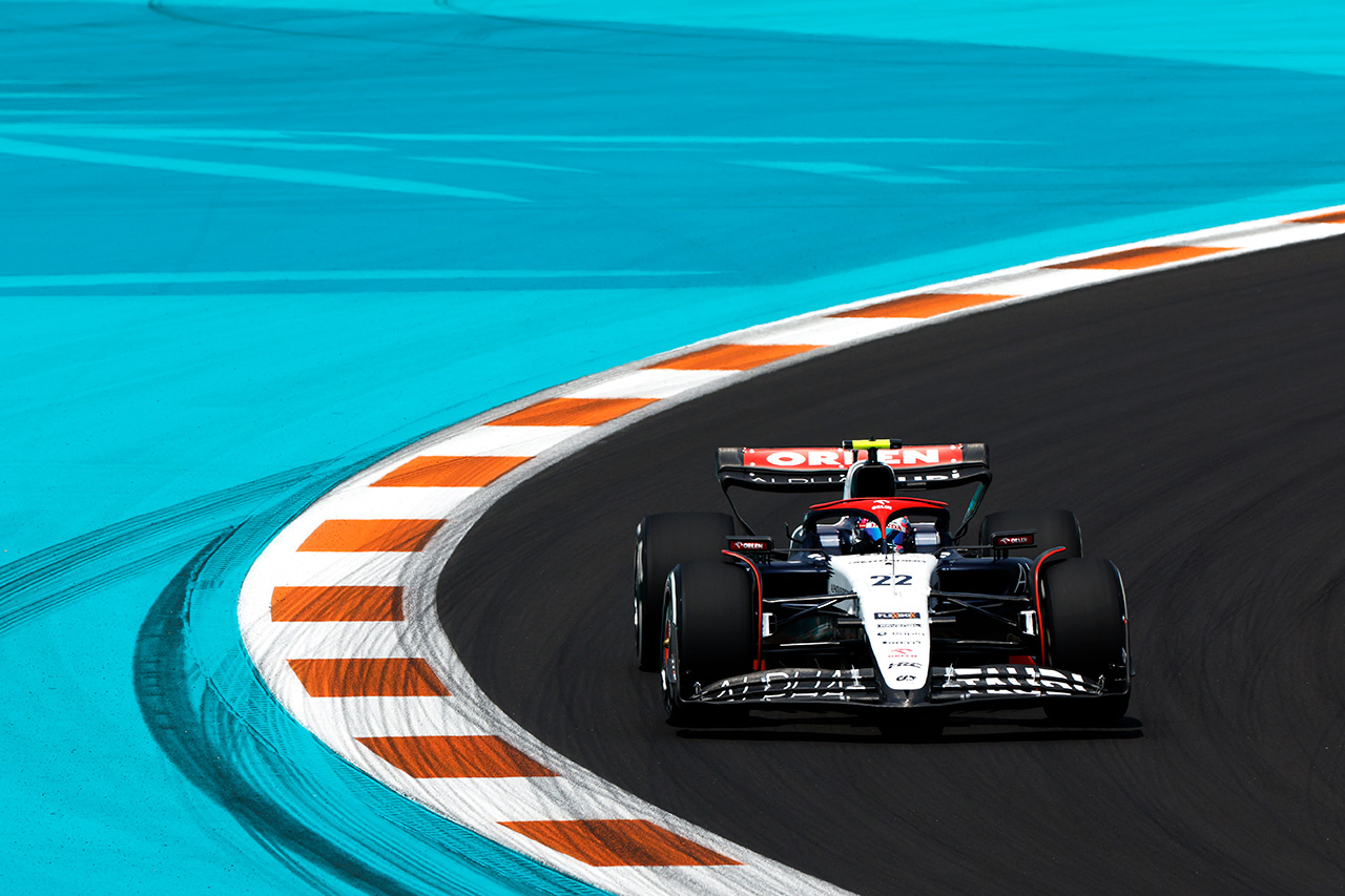 F1マイアミGP フリー走行1回目：ルイス・ハミルトンがトップタイム