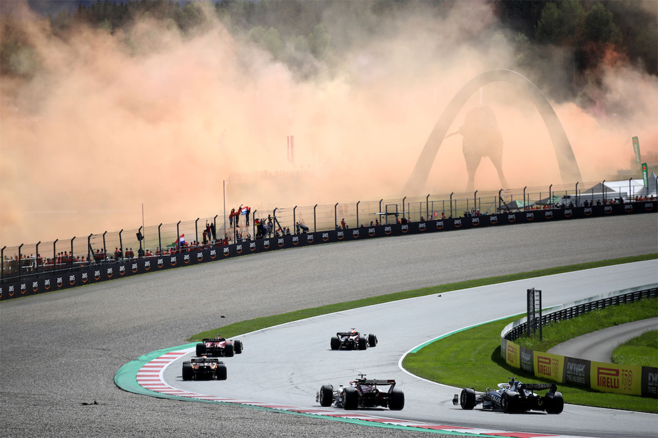 元F1王者デイモン・ヒル 「オーストリアGPはトラフィックのカオスになる」