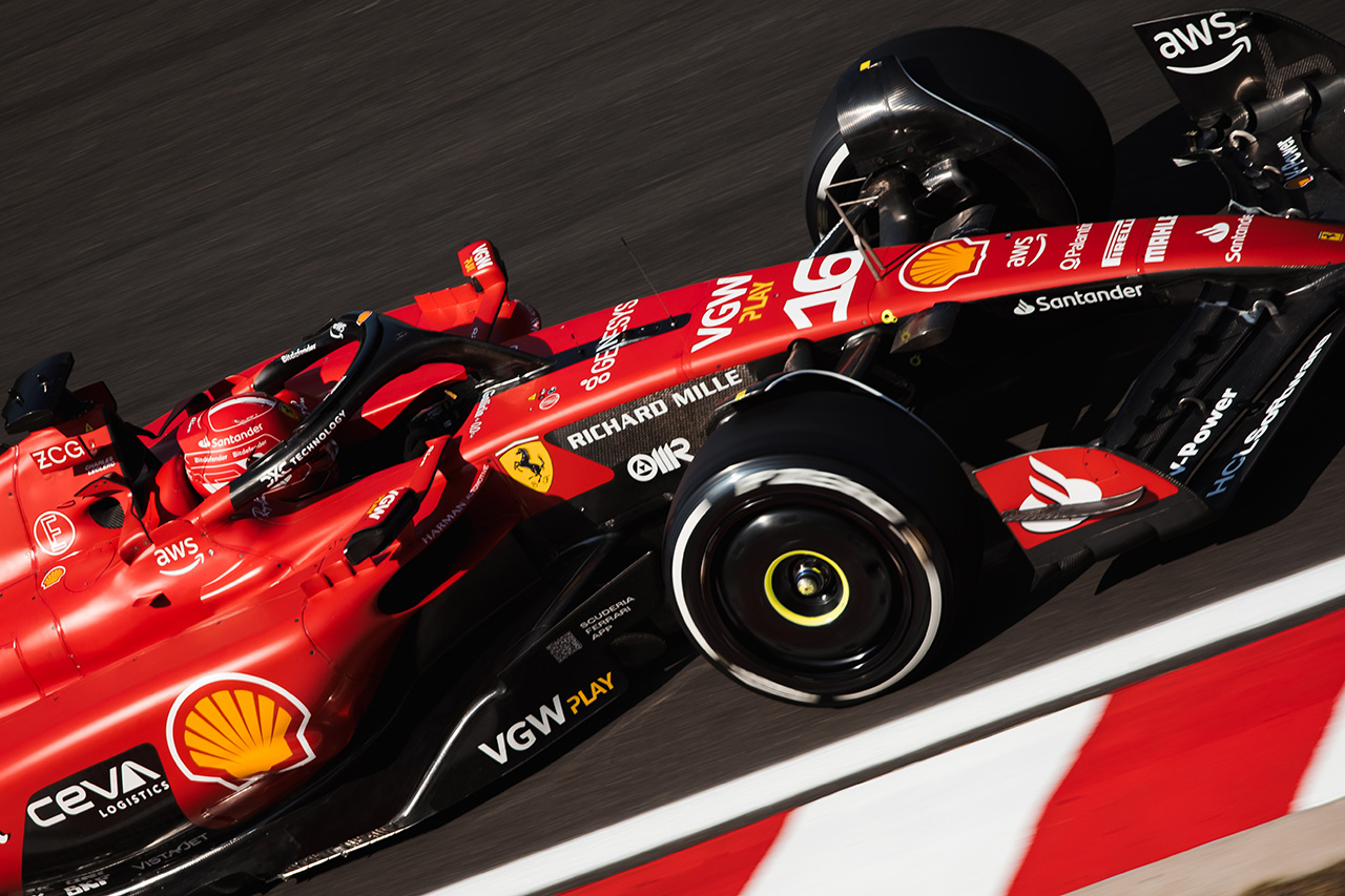 FP1：ルクレールが最速でフェラーリがF1シンガポールGPを1-2発進