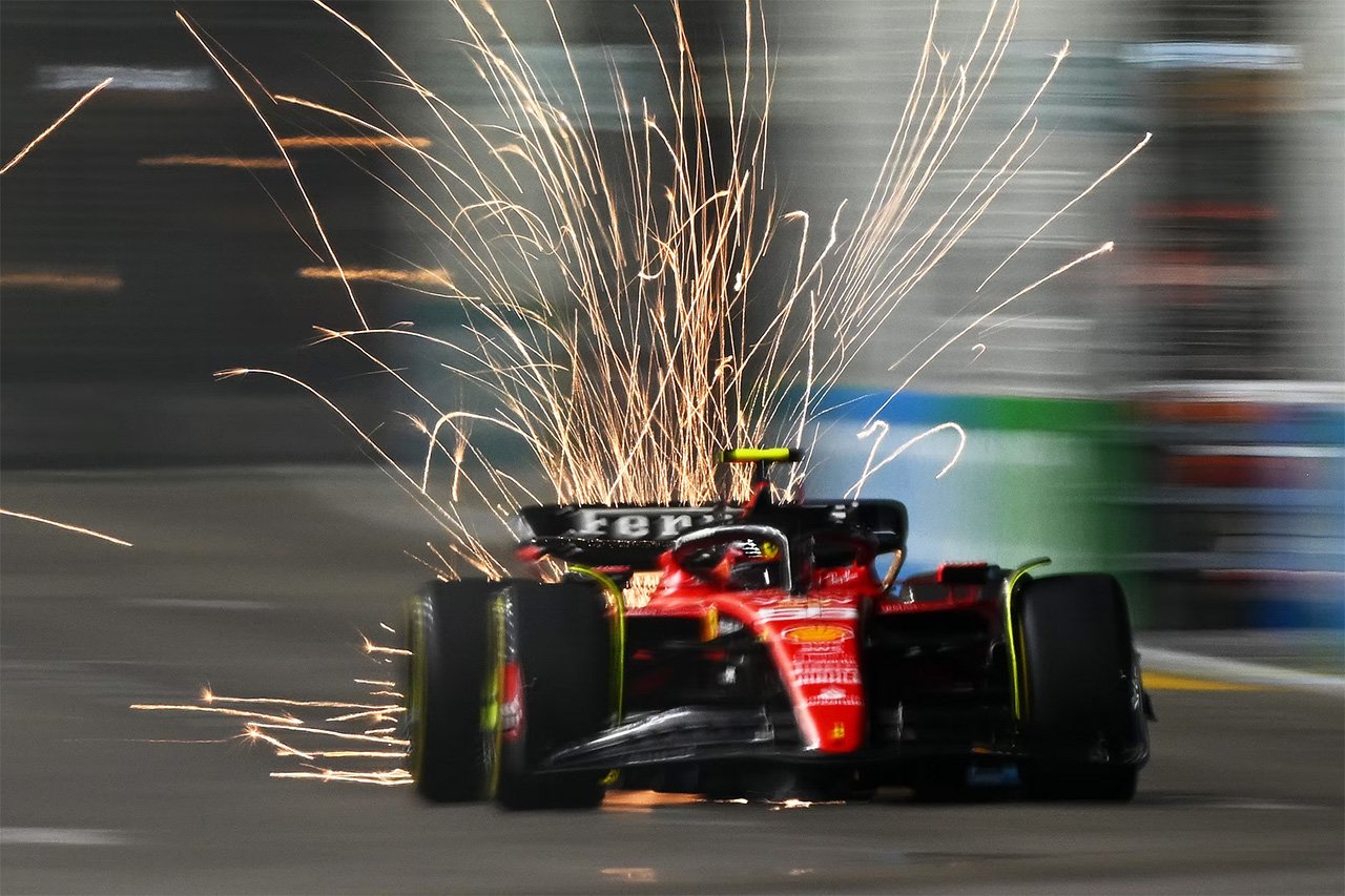 FP2：サインツが最速でフェラーリがF1シンガポールGP初日の1-2独占 ...