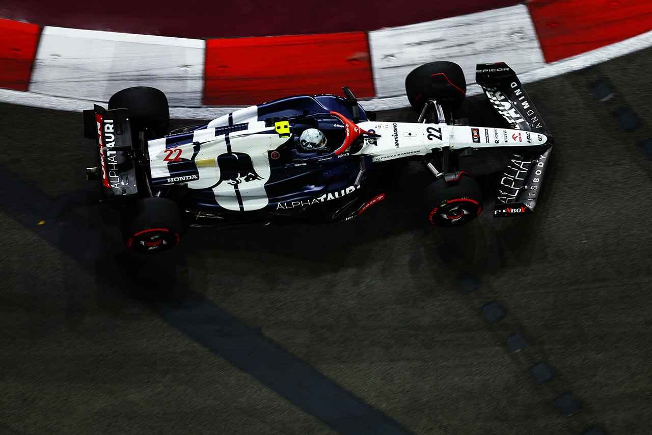 角田裕毅 F1シンガポールGP初日16位「終盤にソフトのグリップが落ちた 