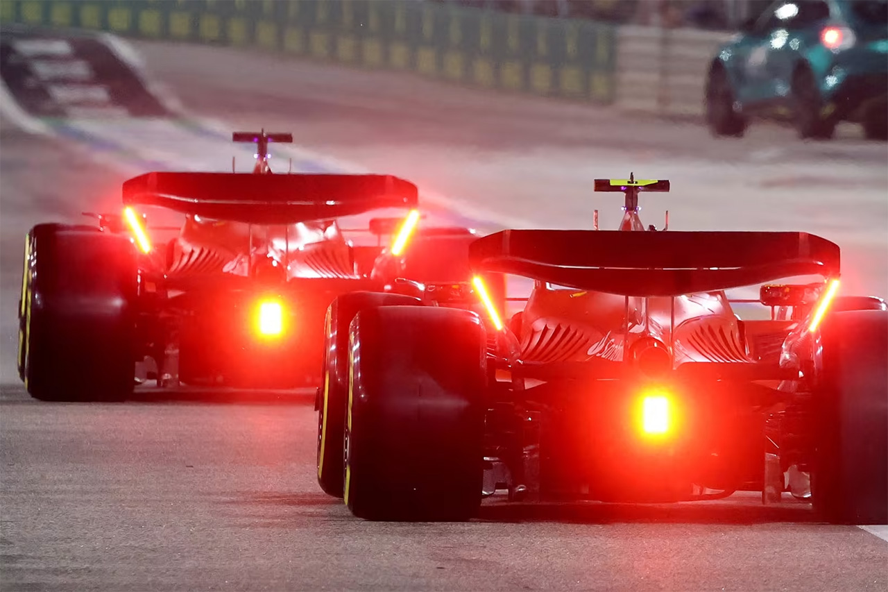 F1アブダビGP 2024年導入に向けてF1マシンの自動レインライトをテスト