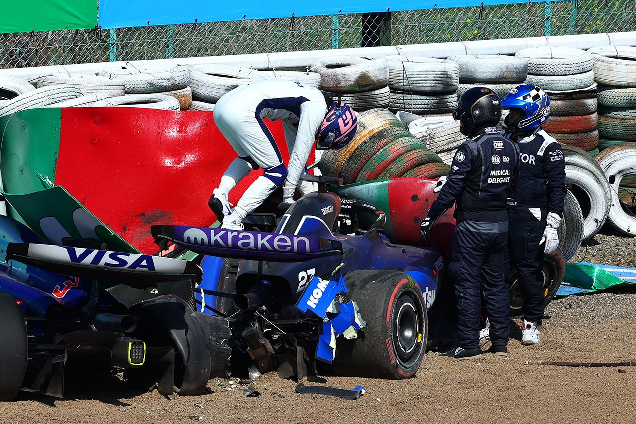 アレクサンダー・アルボン F1日本GP決勝「壁にぶつかる前からスペアのことを心配した」
