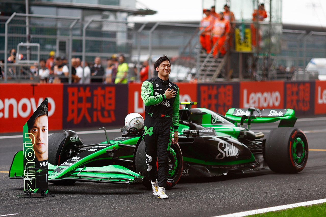 周冠宇 F1中国GP決勝「最後のパルクフェルメは本当に感動した」