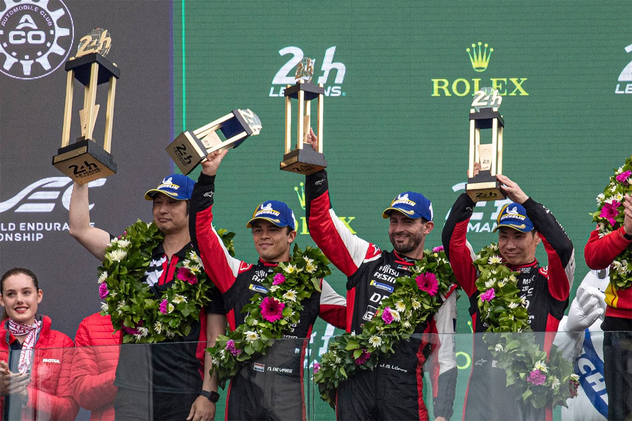 ル・マン24時間レース 決勝：トヨタ 7号車が僅差の2位表彰台獲得