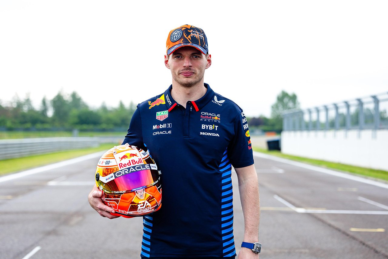マックス・フェルスタッペン F1スペインGP以降にスペシャルヘルメットでファンに敬意
