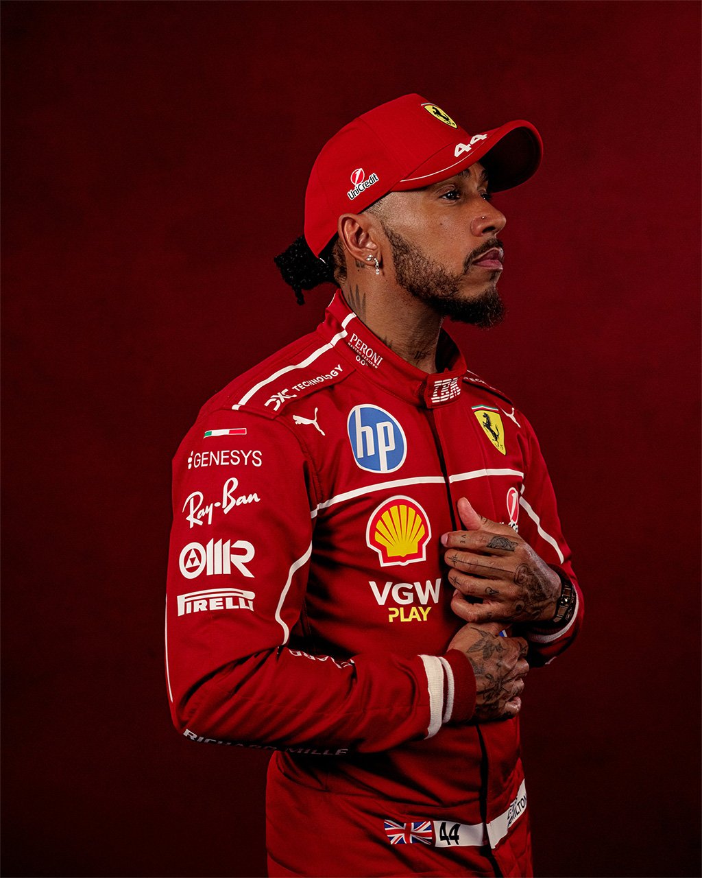 スクーデリア・フェラーリ 2025 レーシングスーツ