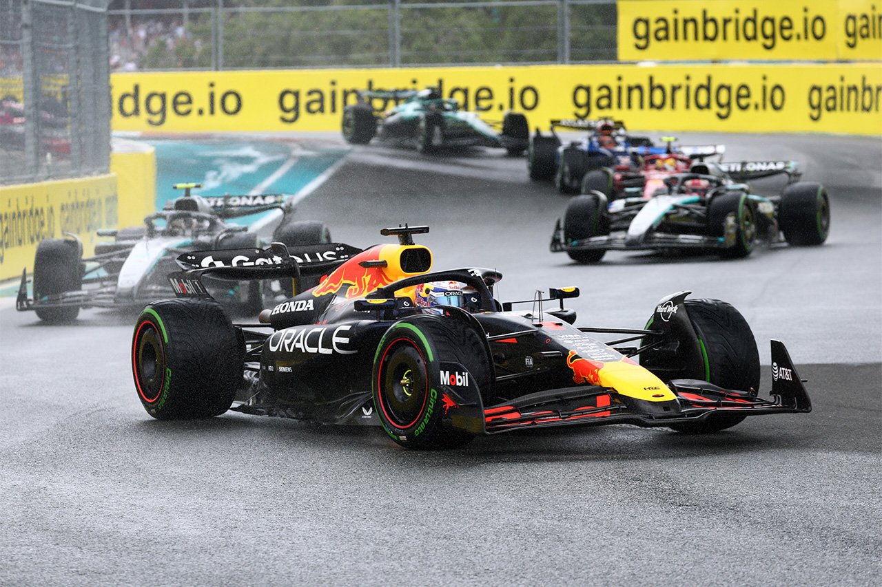 レッドブルF1首脳 「ピット事故がなければフェルスタッペンは勝てた」