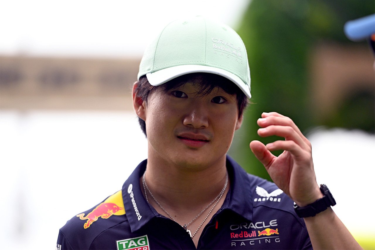角田裕毅 レッドブルF1での苦戦でセルジオ・ペレスの実力が再評価