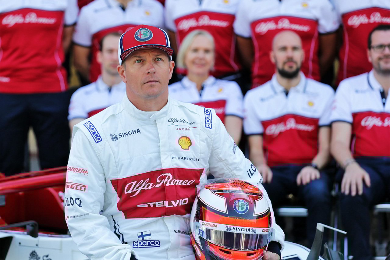 元F1王者キミ・ライコネンは“無口すぎた”?サインツとの対照が話題