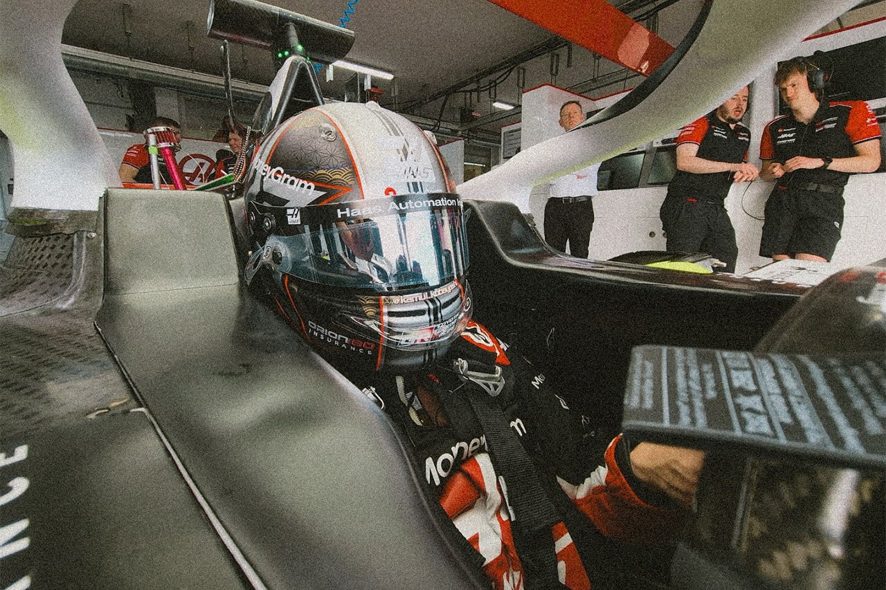 小林可夢偉 ハースF1チームで11年ぶりにF1マシンをドライブ「首にも感謝」