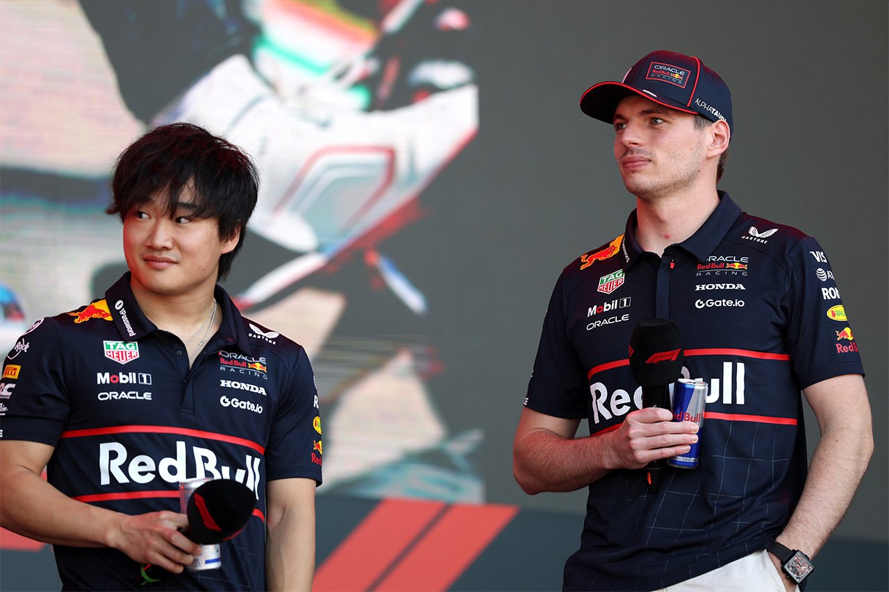 角田裕毅は「パンケーキじゃない」フェルスタッペンがレッドブルF1の問題示唆