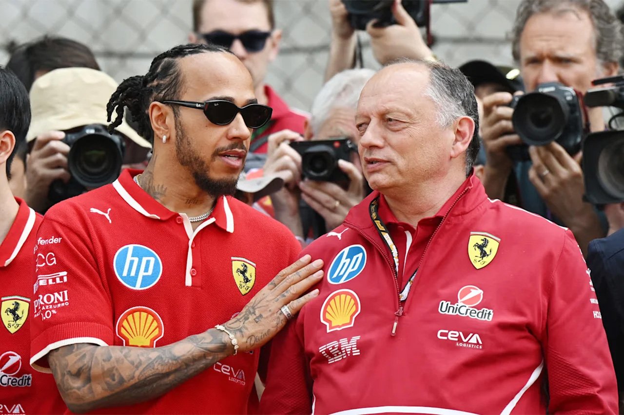 ルイス・ハミルトン バスールを擁護「彼こそフェラーリF1を頂点へ導く人物」