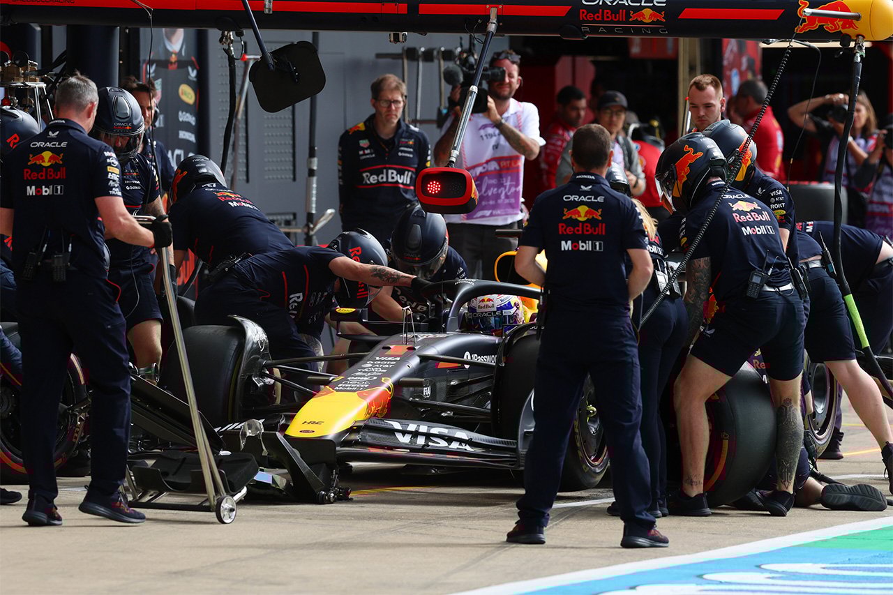 レッドブルF1首脳 フェルスタッペンのFP1は「セットアップにミスがあった」