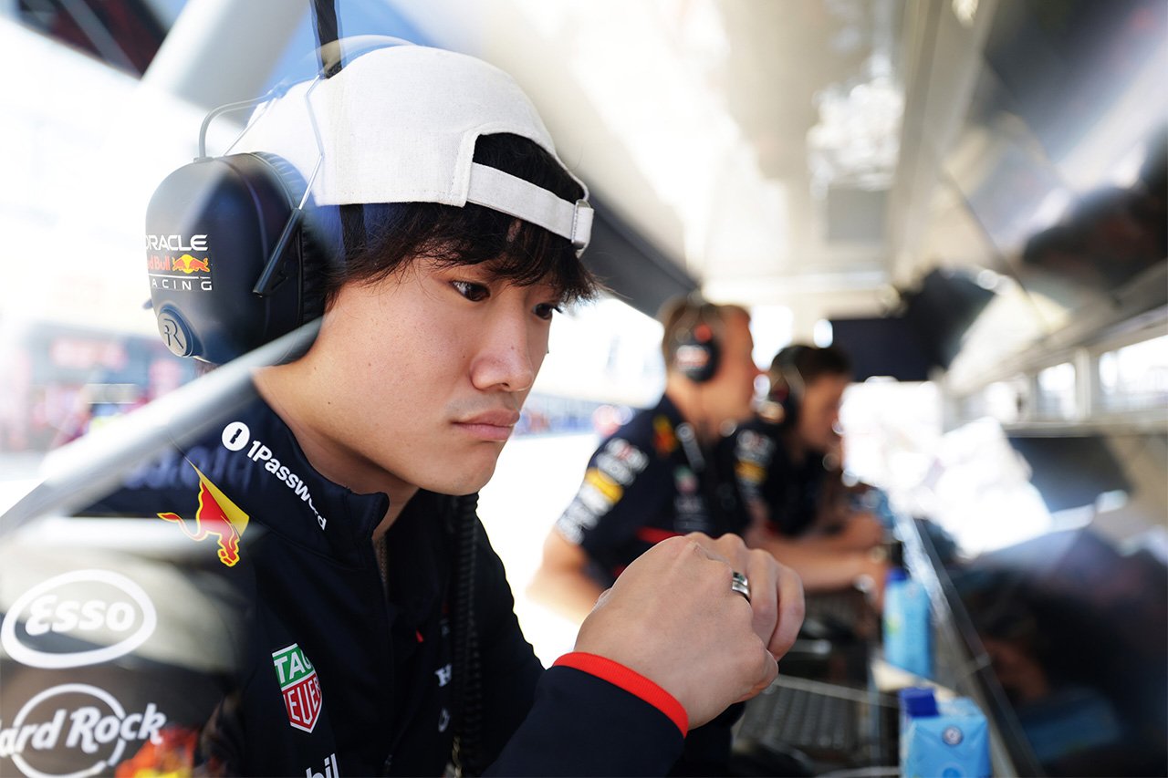 角田裕毅 レッドブルF1で「アップグレード2段階遅れ」次戦スパに希望
