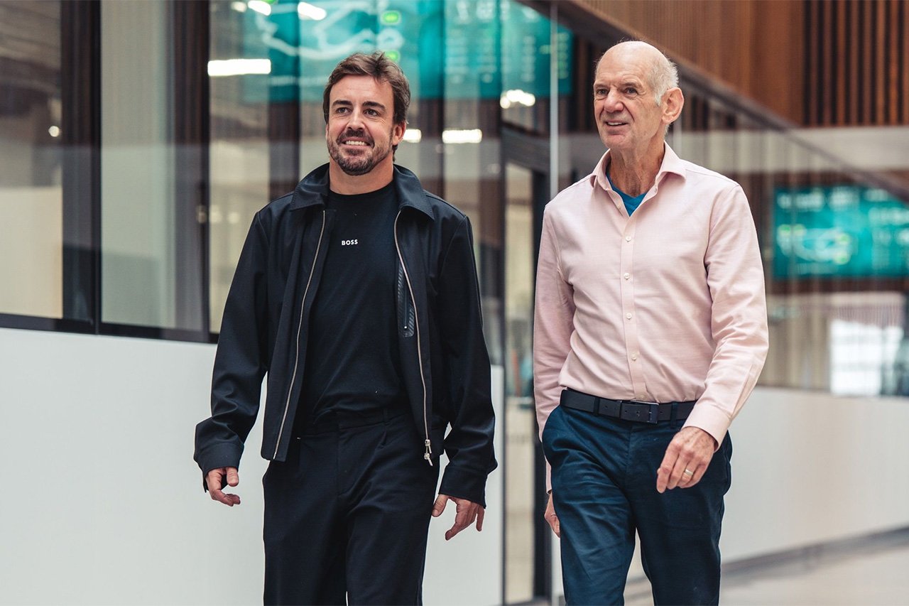 アストンマーティンF1の現状にアロンソ苦言「2025年はニューウェイの関心外」