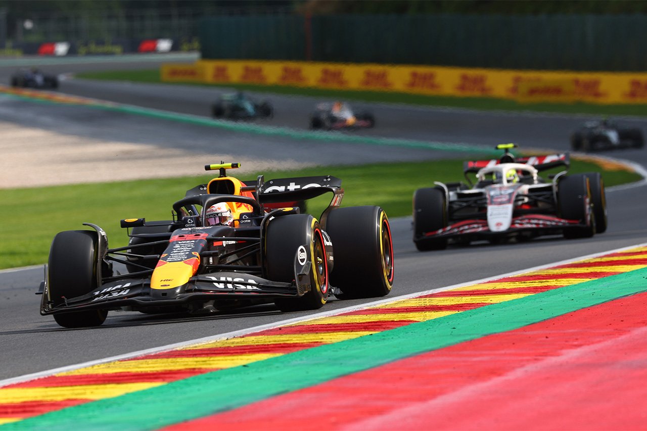 角田裕毅 F1ベルギーGP決勝展開：ピットイン指示の遅れで痛恨の13位