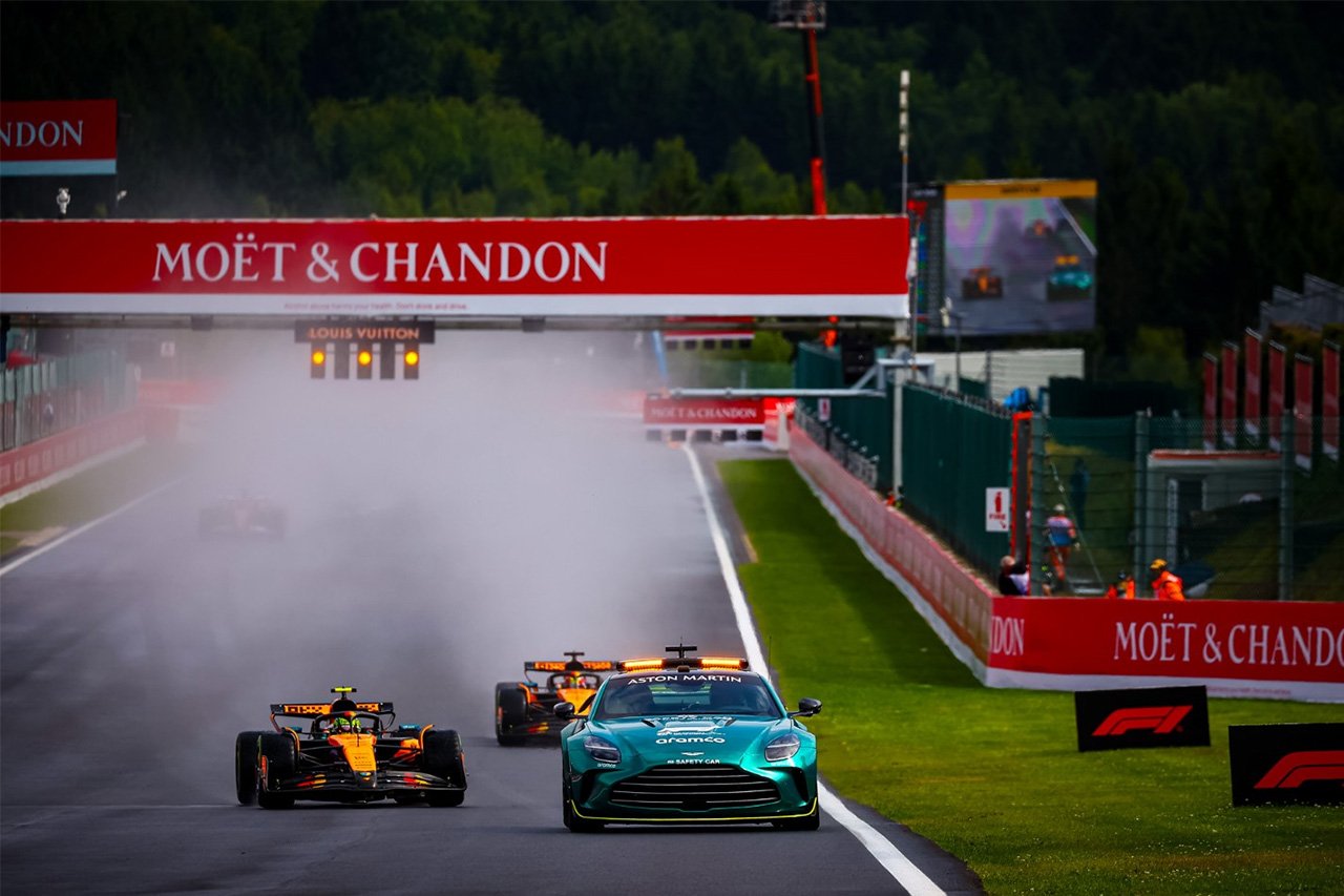 F1ベルギーGPに批判殺到 名物レースを台無しにした“雨待ち劇場”