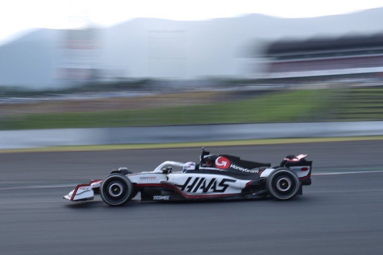 ハースF1チーム 平川亮が富士スピードウェイをVF-23で111周