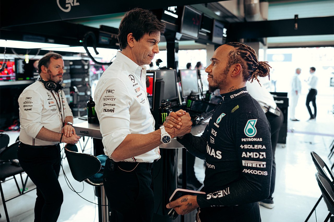 メルセデスF1代表ヴォルフ 「ハミルトンとの友情が交渉を悪夢にした」