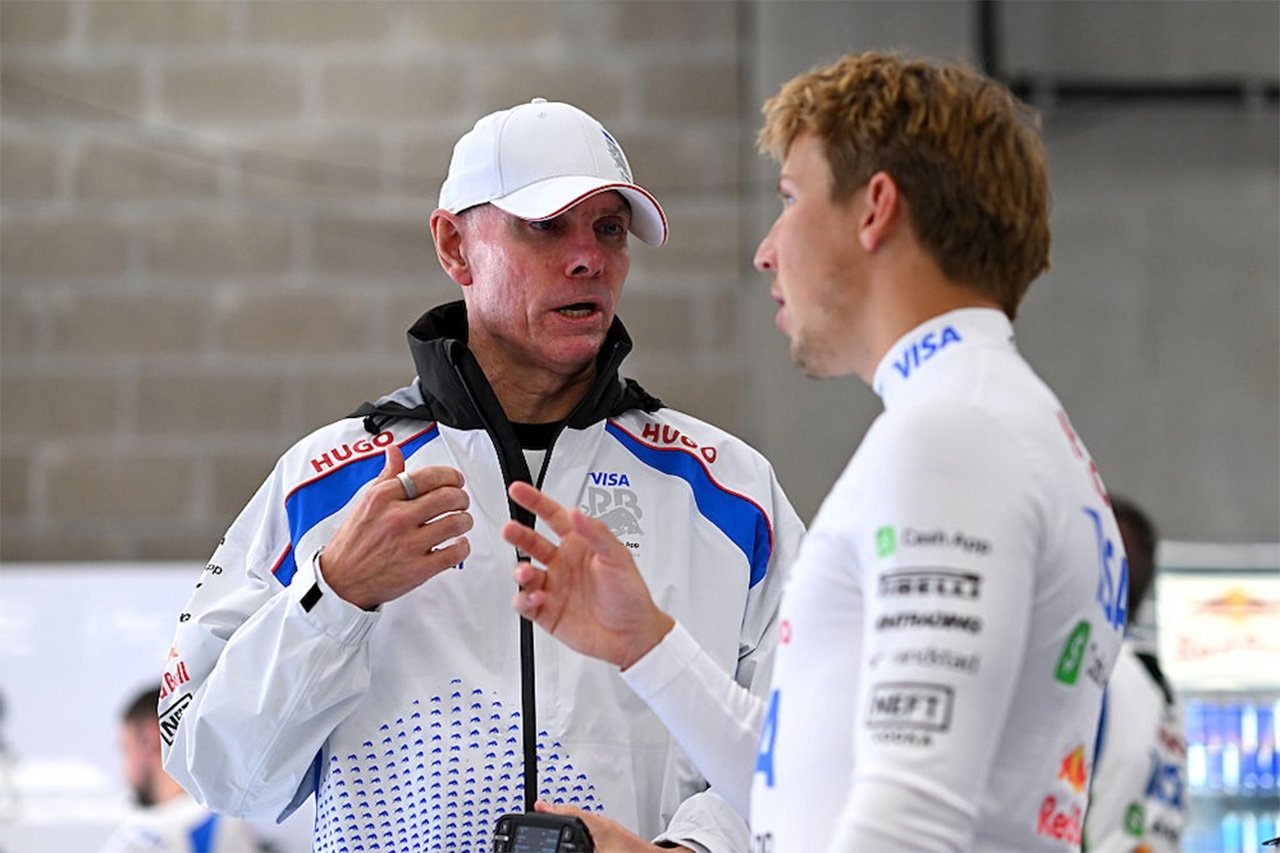 リアム・ローソン レーシングブルズF1でのパーメインのアプローチを称賛