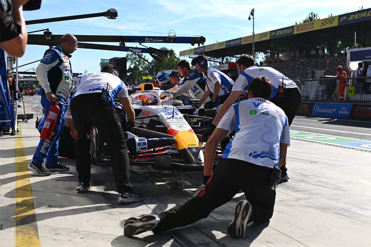 レーシングブルズ F1イタリアGPで2台Q1敗退「速さはある」とチーム代表