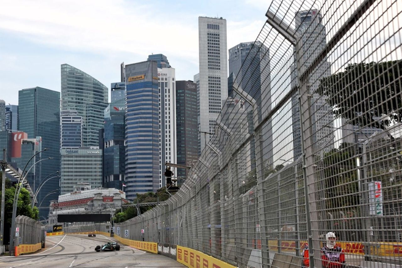 F1シンガポールGP 初の「ヒート・ハザード」宣言 冷却ベスト使用は任意