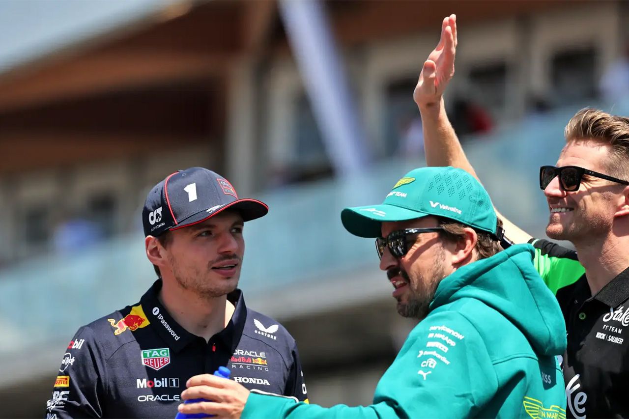 アロンソ フェルスタッペンのF1王座争いを支持「最終戦までもつれれば有利」
