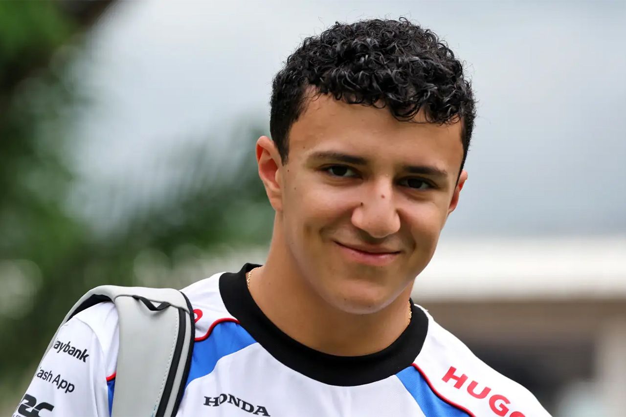 アイザック・ハジャー レッドブルF1昇格を隠せず?会見で「君は頭が良すぎ」