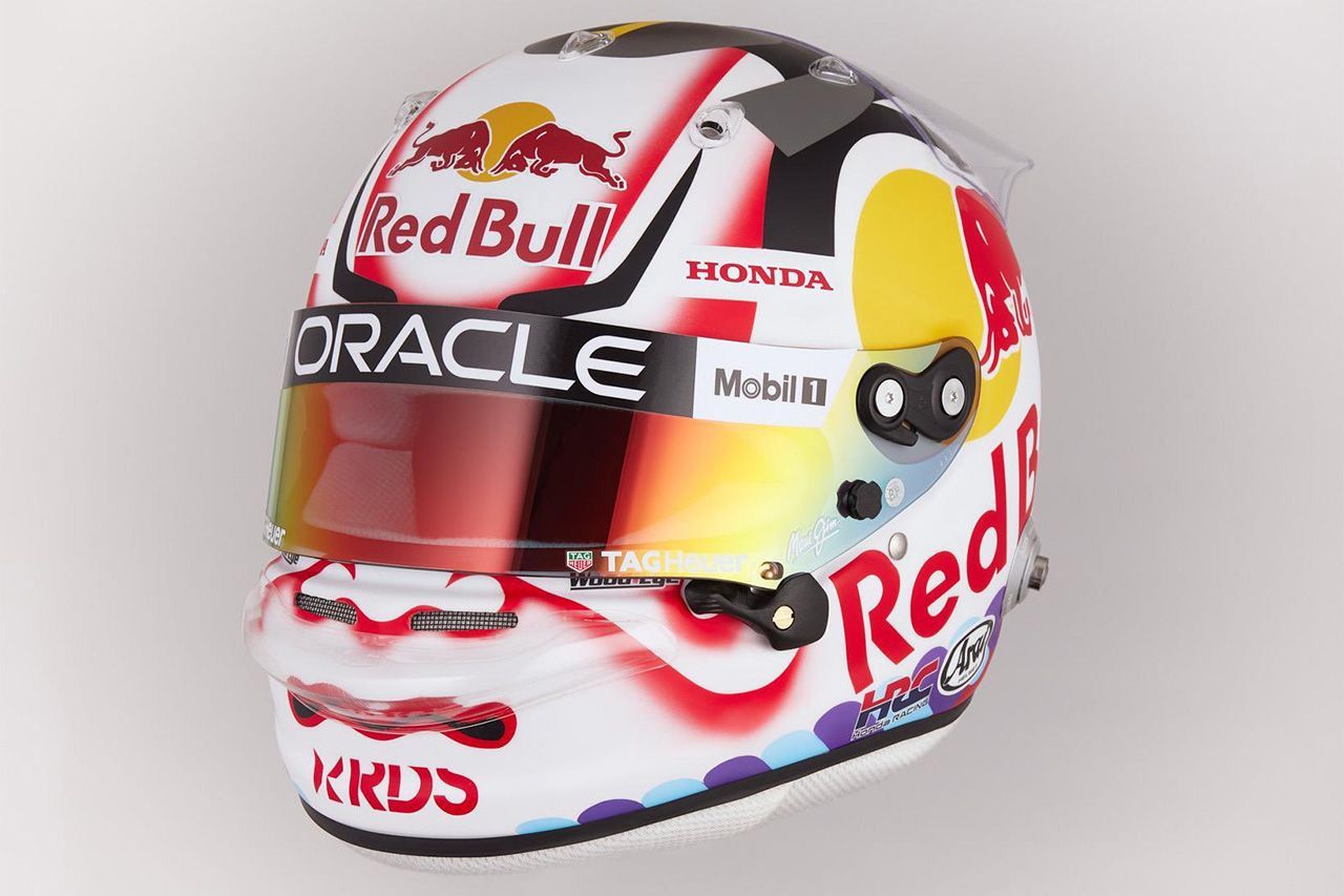 角田裕毅 ヘルメット