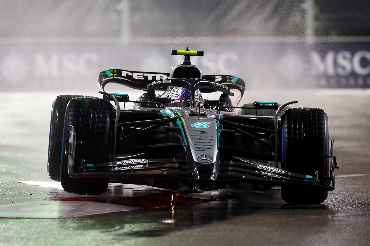 メルセデスF1 “セットアップシート未提出”ではなくITセキュリティの問題で不問