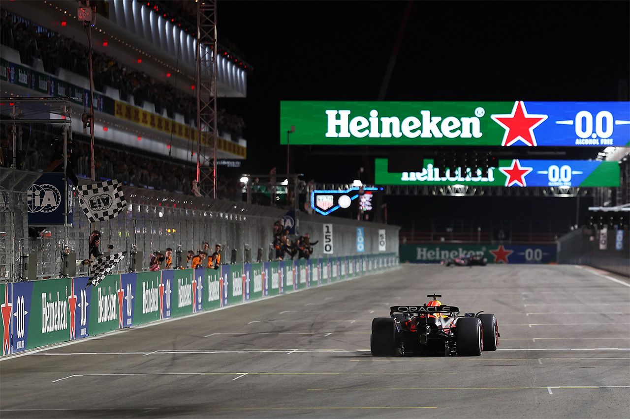 F1ラスベガスGP 決勝 展開:フェルスタッペン完勝 ノリス燃料セーブの死守劇