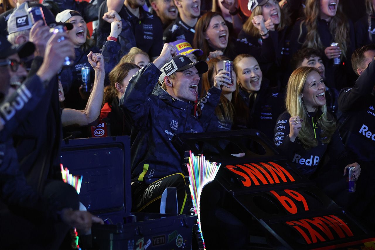 F1ラスベガスGP 勝者と敗者：フェルスタッペン逆襲も角田裕毅は流れ掴めず