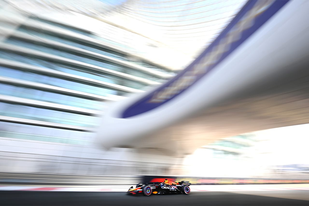 F1アブダビGP FP2 ライブタイミング＆Twitch配信：角田裕毅の順位は？