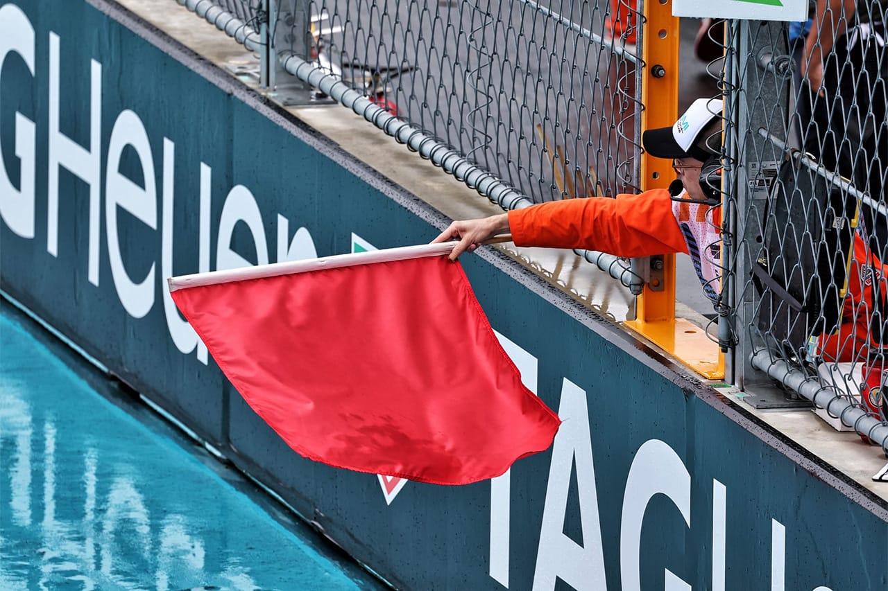 2026年F1スプリントで新ルール：FP1は45分以前の赤旗中断で延長措置