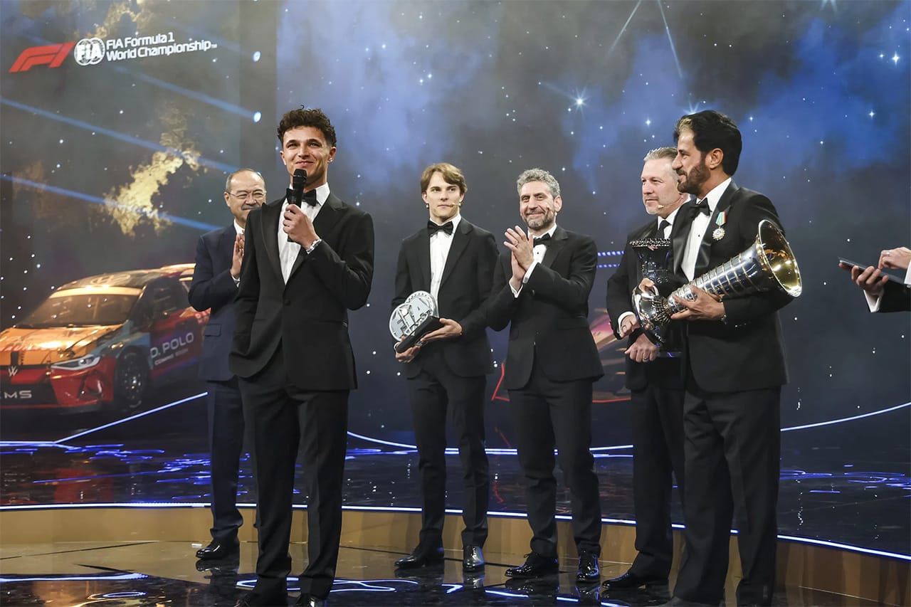 ランド・ノリス、F1王者表彰式でFワード FIA会長が即座に「罰金」ジョーク