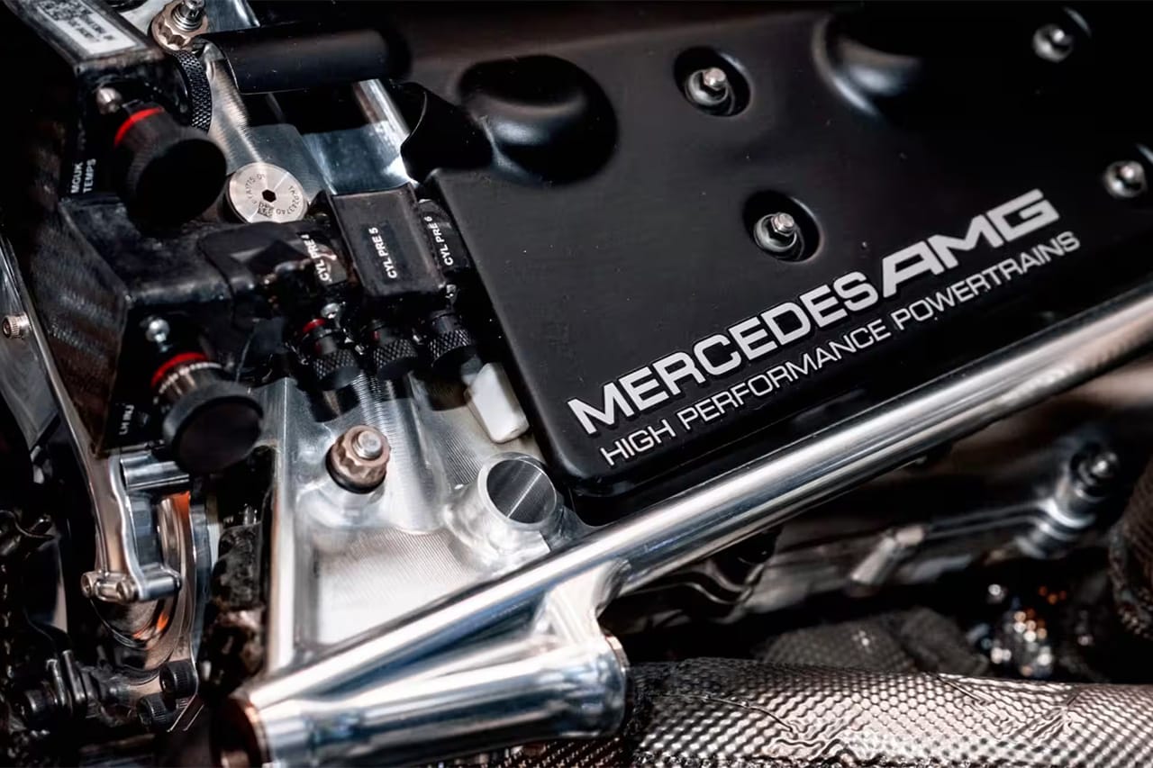 メルセデス、ライバルがF1エンジン規則の「抜け穴」を見つけることを警戒