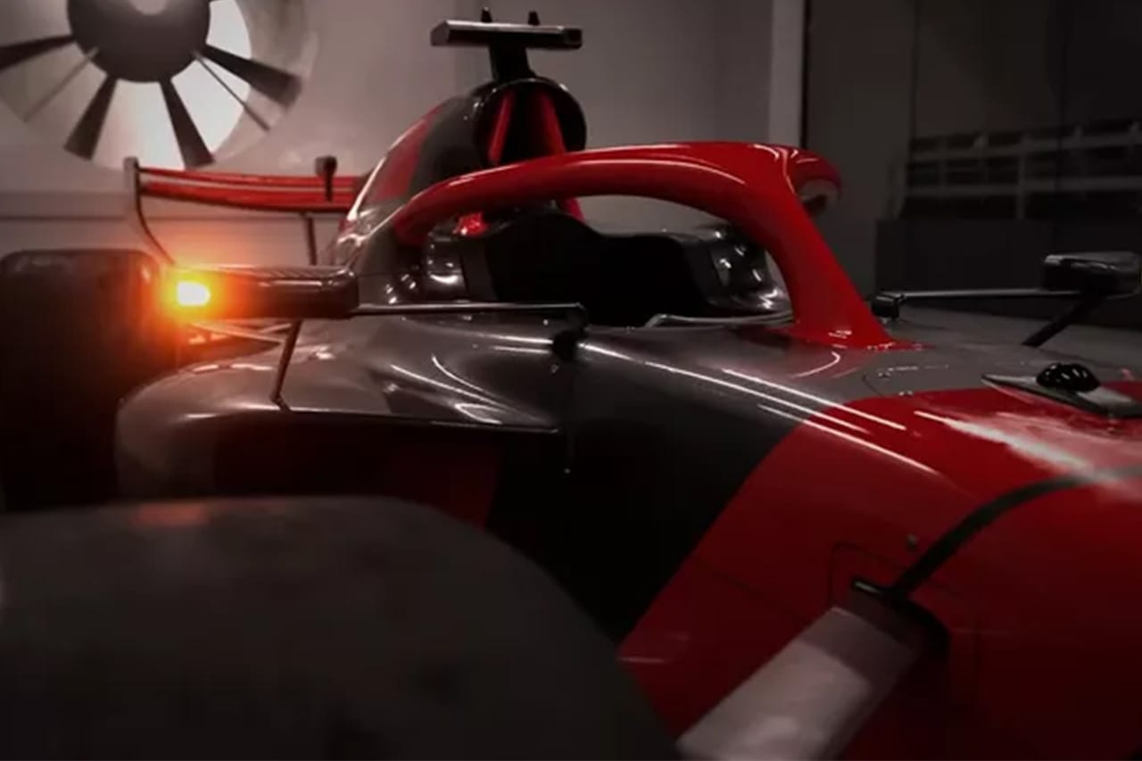 2026年F1レギュレーション：雨天時の視認性向上へミラーにLEDライト導入