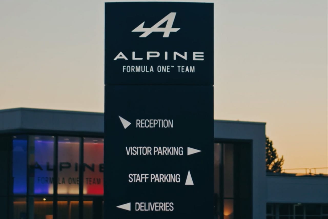 アルピーヌF1 2026年F1マシン『A526』搭載のメルセデスPUを初始動