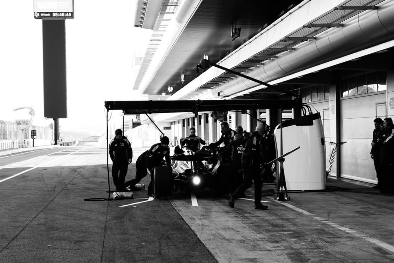 アウディF1、2026年マシンでダブル・プッシュロッド採用が判明