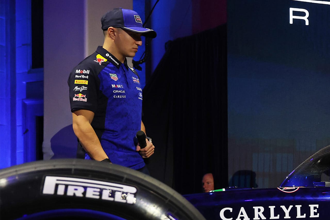 アイザック・ハジャー レッドブルF1の2026年リバリーに高揚「本当にクール」