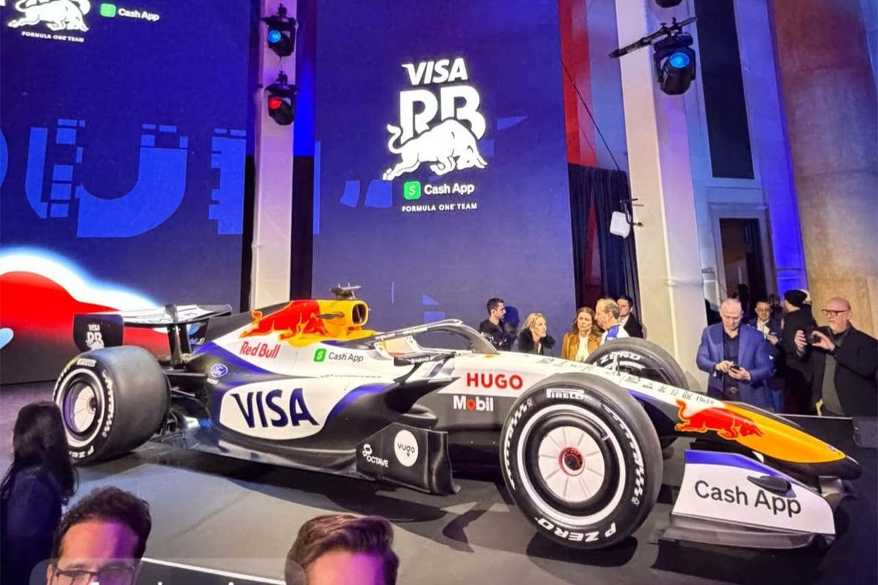 【速報】 レーシングブルズ 2026年F1マシン『VCARB03』のリバリーを披露