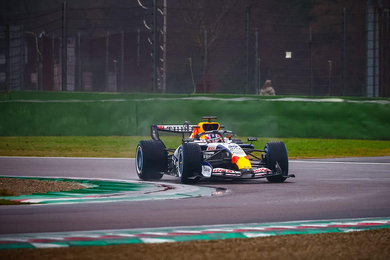 レーシングブルズ / ビザ・キャッシュアップ・RB・フォーミュラワン・チーム