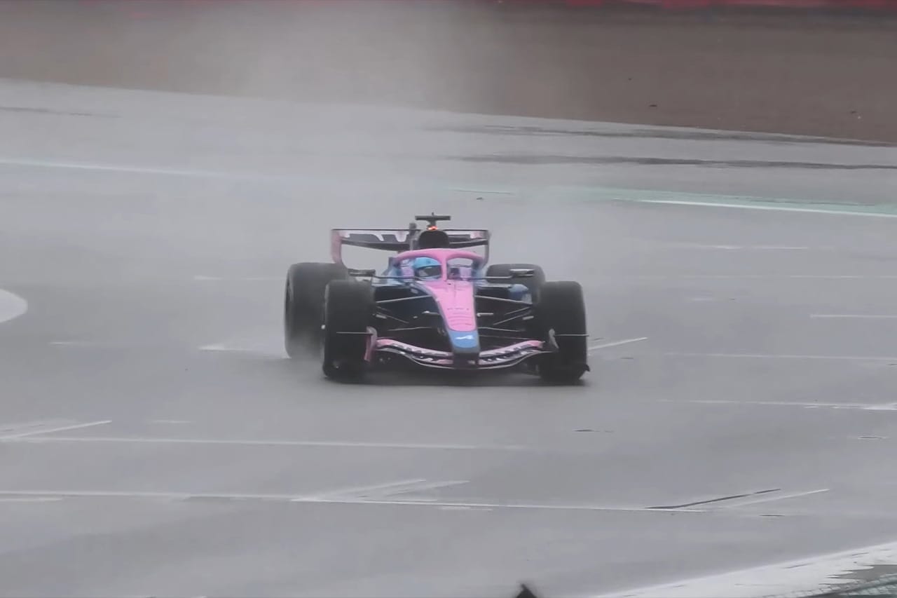 アルピーヌF1チーム フォーミュラ1カー シェイクダウン