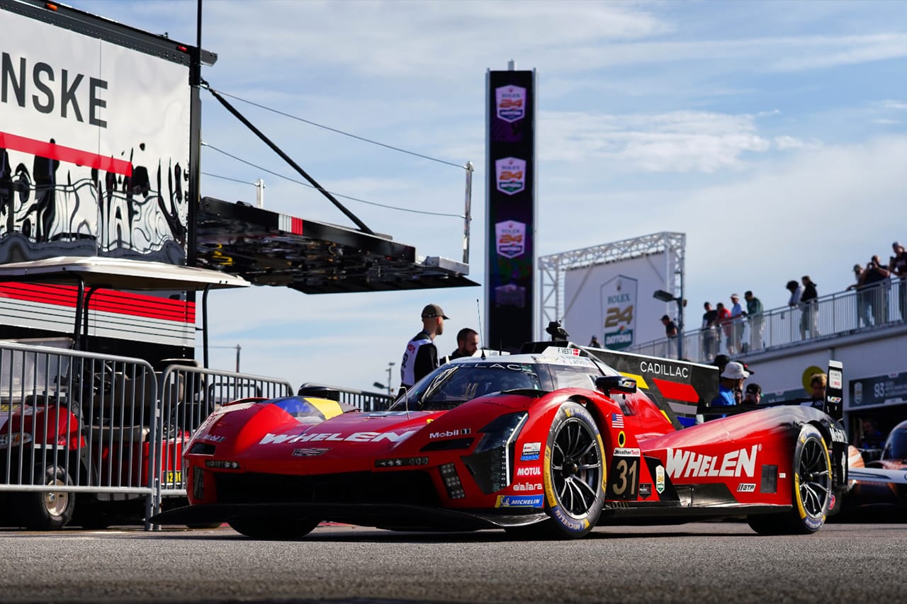 デイトナ24時間:キャデラックが技術違反で失格 アキュラがポール昇格