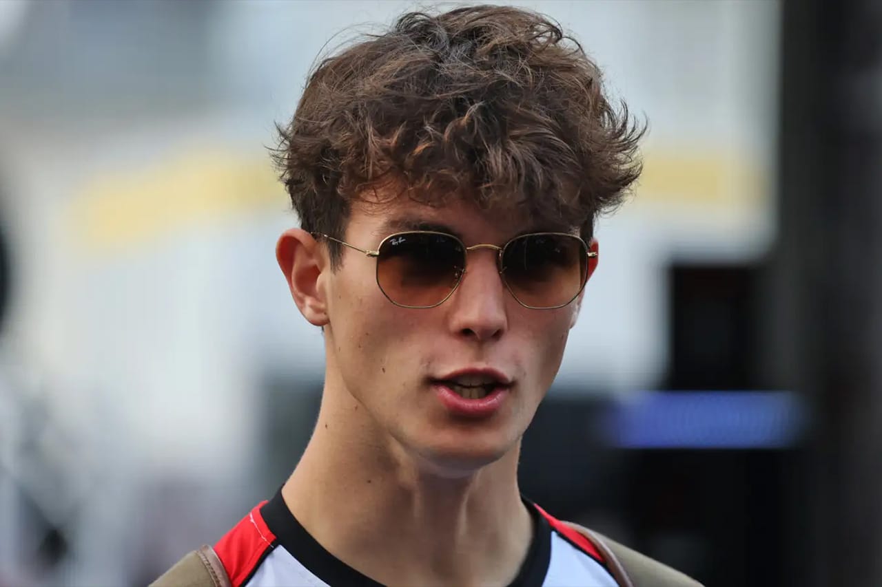 オリバー・ベアマン、フェラーリF1代表と定期的に協議「将来ではなく今の走り」