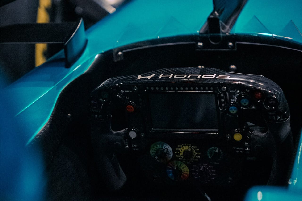 アストンマーティン・ホンダF1、初回テストに間に合わず 木金のみ走行